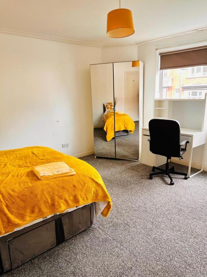Private Room Close To Leeds University And City Centre Dış mekan fotoğraf