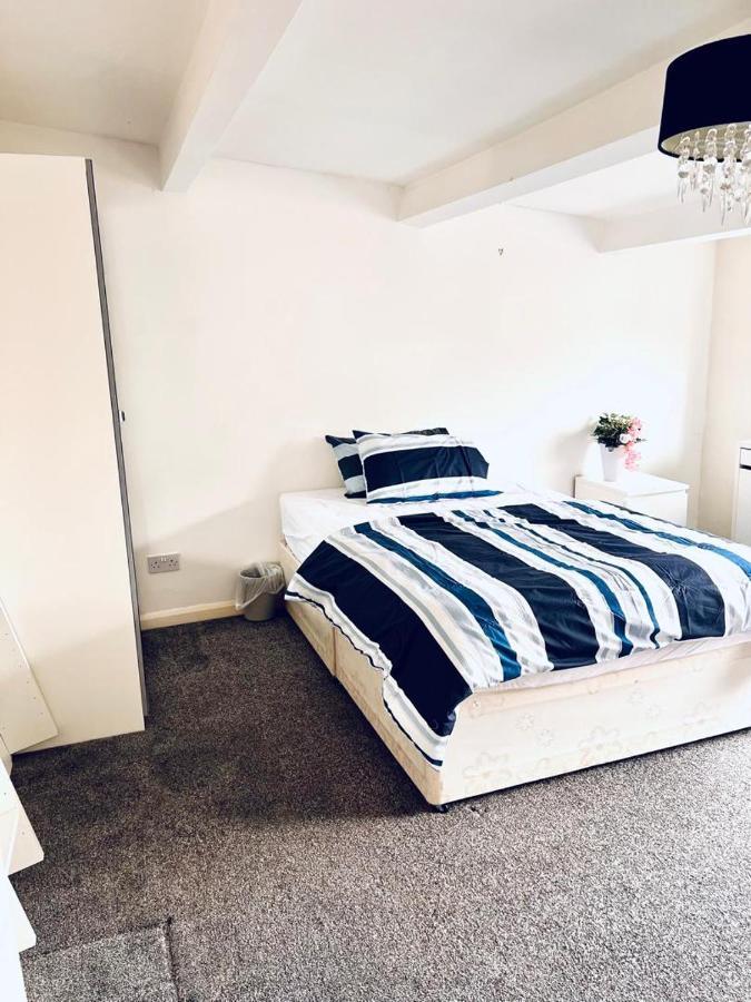 Private Room Close To Leeds University And City Centre Dış mekan fotoğraf