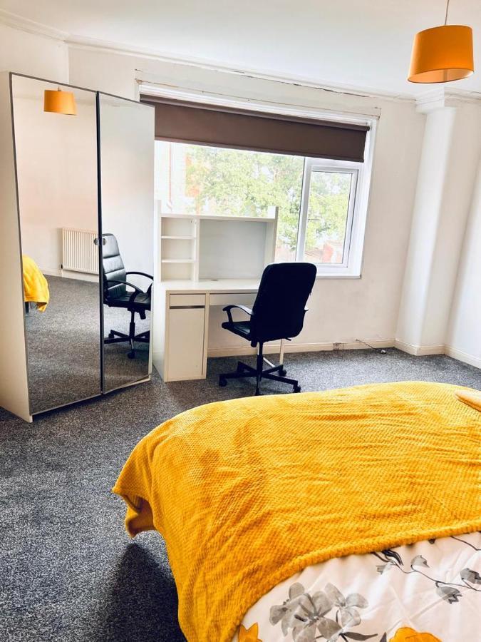 Private Room Close To Leeds University And City Centre Dış mekan fotoğraf