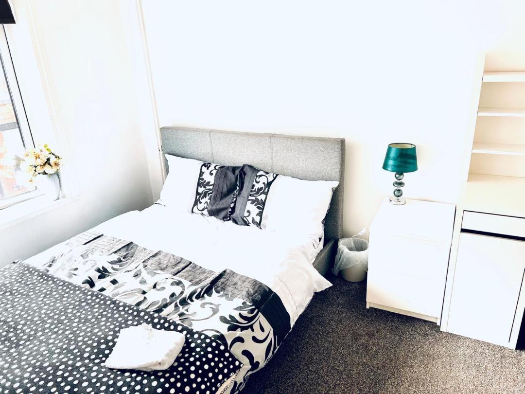 Private Room Close To Leeds University And City Centre Dış mekan fotoğraf