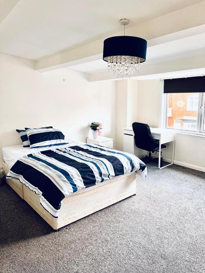 Private Room Close To Leeds University And City Centre Dış mekan fotoğraf